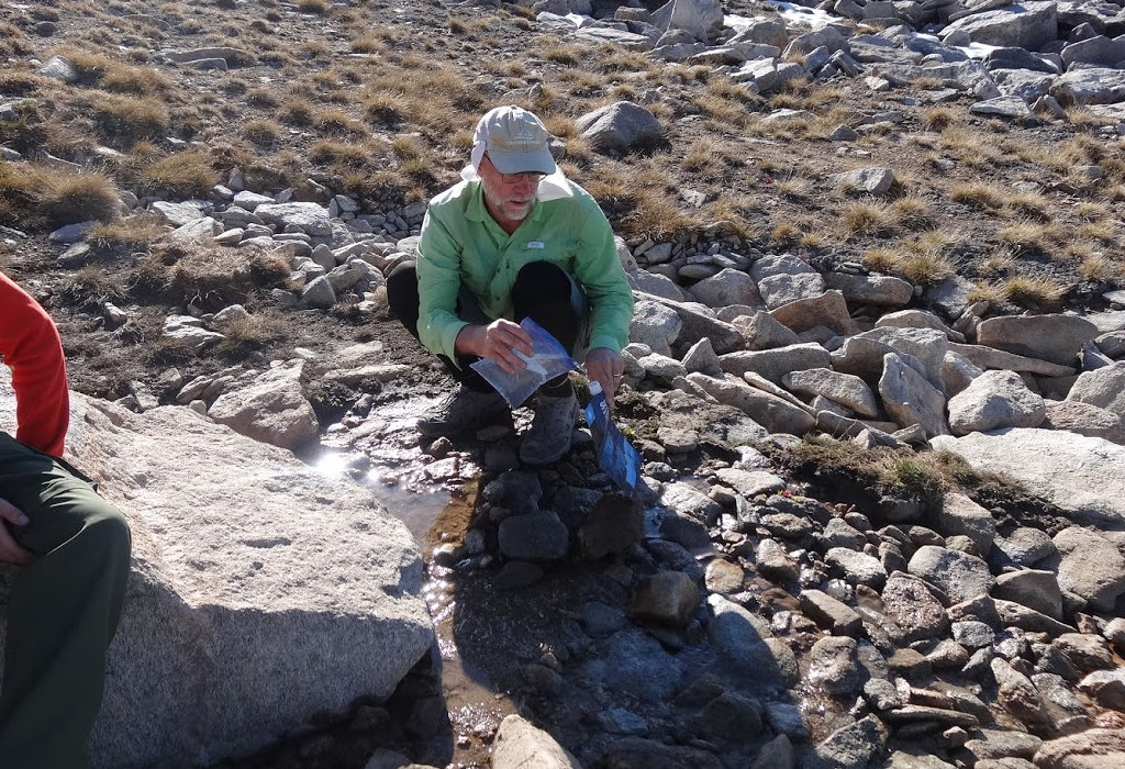 Cloud Peak water filtering with Sawyer Squeeze