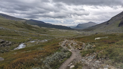 Valley Hiking to Kebnekaise Mountain