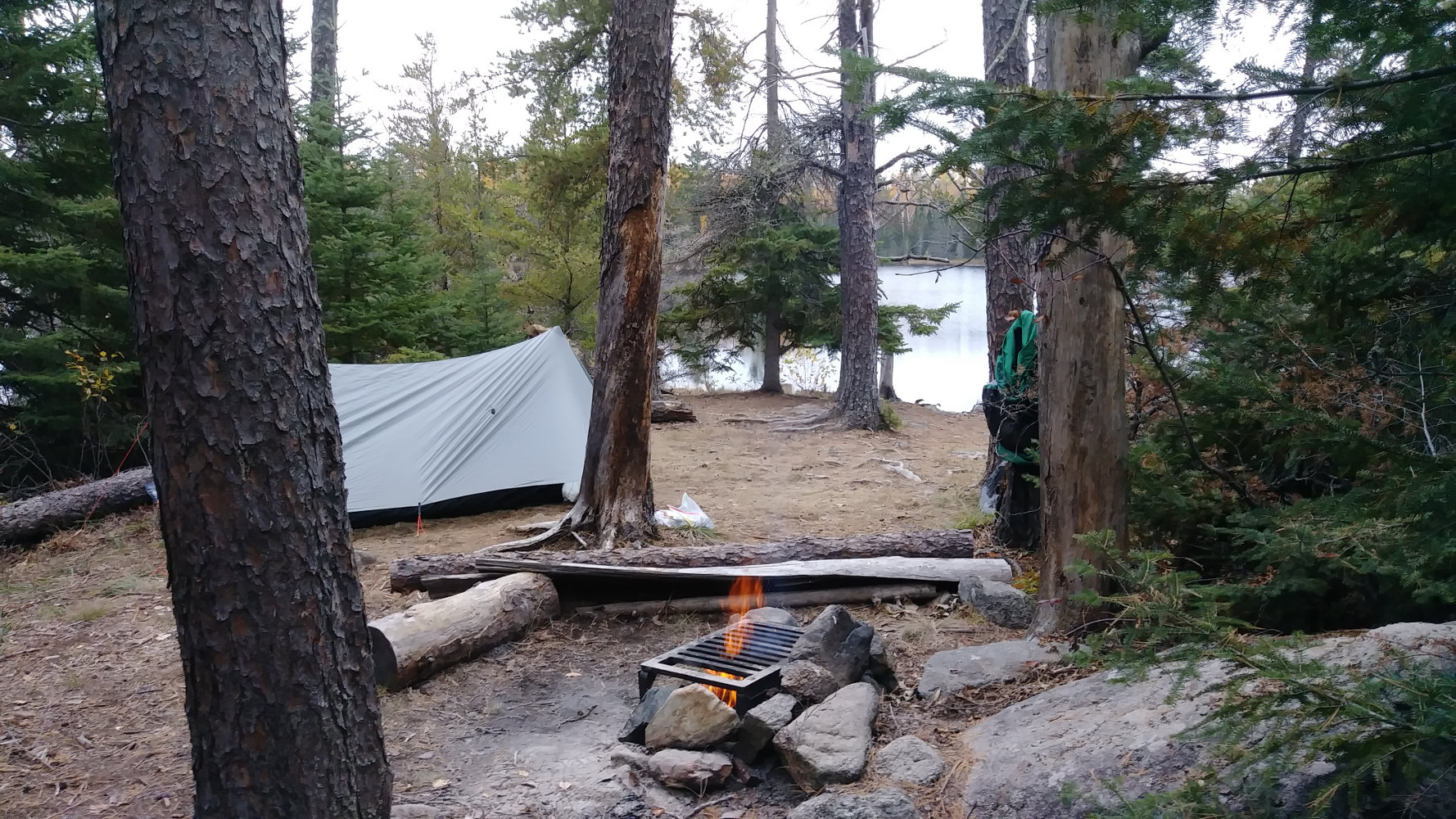 Medas Lake campsite Kek